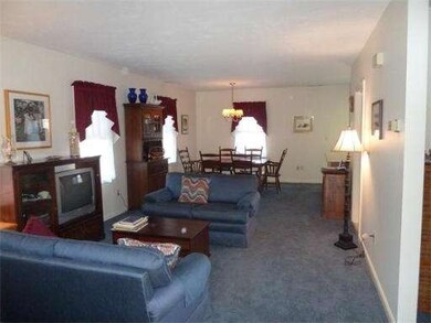 11 Hobart Ln, Rockland, MA 02370 - photo 2