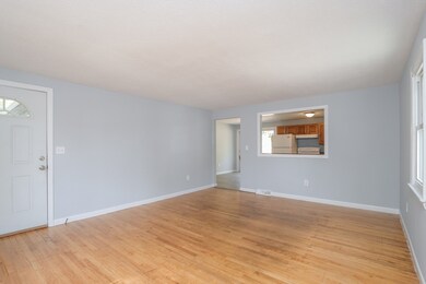 220 Keddy St unit 1, Springfield, MA 01109 - photo 3