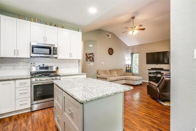 1711 Raylene Dr, Cleburne, TX 76033 - photo 7