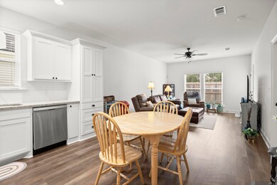 10766 Tucker Ln unit 1B, Walker, LA 70785 - photo 4