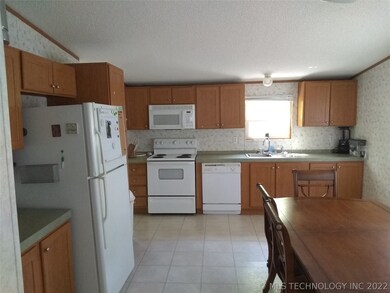 932 W 137th Place, Glenpool, OK 74033 - photo 6