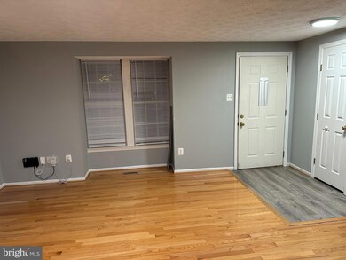 9423 Woodsong Ct, Laurel, MD 20723 - photo 3