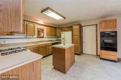 6732 Marvin Ave, Sykesville, MD 21784 - photo 7