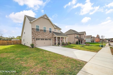 144 E Glenview Dr, Lenoir City, TN 37771 - photo 3