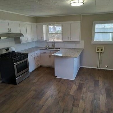 409 N Walnut St, Cleburne, TX 76033 - photo 3