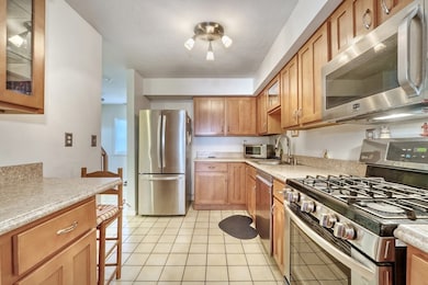 1206 Lagrange St unit 1206, Chestnut Hill, MA 02467 - photo 5