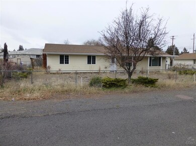 3473 SW 26th St, Redmond, OR 97756 - photo 2