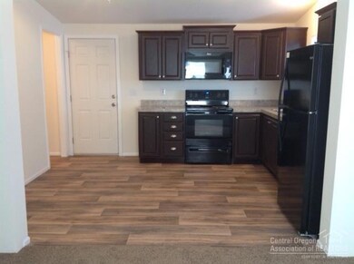 20156 Veryl Ct, Bend, OR 97702 - photo 3