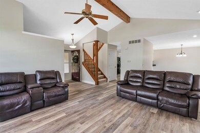 10-5905MacMillan Way-WindowStill-Re