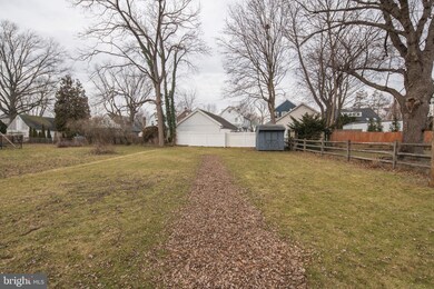 1417 W Wynnewood Rd, Ardmore, PA 19003 - photo 3