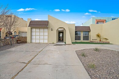 10405 Ashwood Dr unit A, El Paso, TX 79935 - photo 3