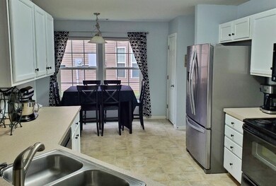 2018 Silverton Cir, Spring Hill, TN 37174 - photo 2