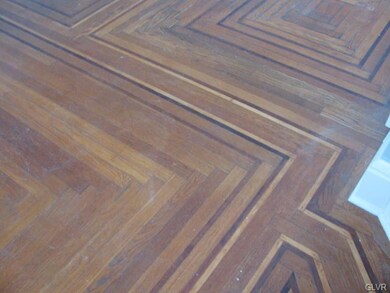 126 N 14th St, Allentown, PA 18102 - photo 4