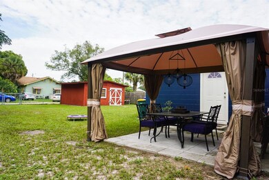 703 N Disston Ave, Tavares, FL 32778 - photo 6