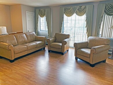 181A Lamped Loop unit 44, Staten Island, NY 10314 - photo 2