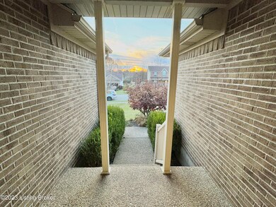 222 Misty Brooke Dr, Mount Washington, KY 40047 - photo 5