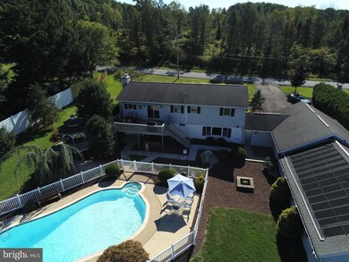 8573 Orchard Rd, Coopersburg, PA 18036 - photo 5