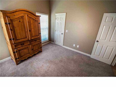 Guest Bedroom #1