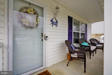 4190 Carroll Dr, Edgewater, MD 21037 - photo 5