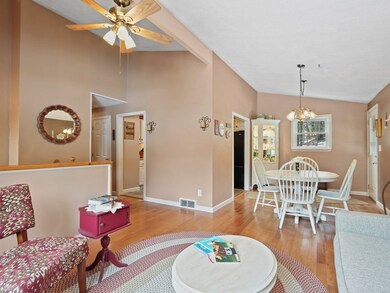 94 Pheasant Hill Rd, Franklin, MA 02038 - photo 5