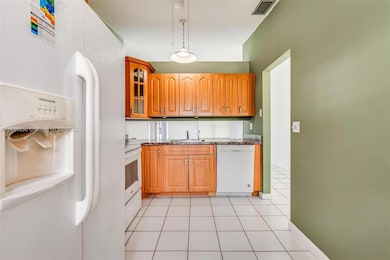 5442 Lakewood Cir S unit D, Margate, FL 33063 - photo 7