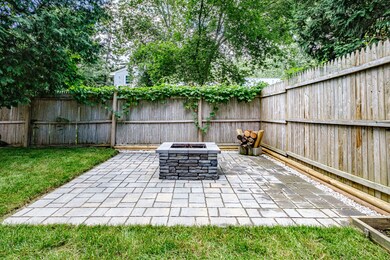 Firepit (backyard)