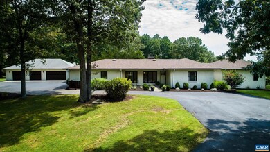 2212 Garth Oaks Point, Charlottesville, VA 22901 - photo 4