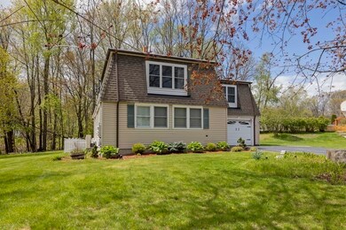13 Lorna Dr, Auburn, MA 01501 - photo 2
