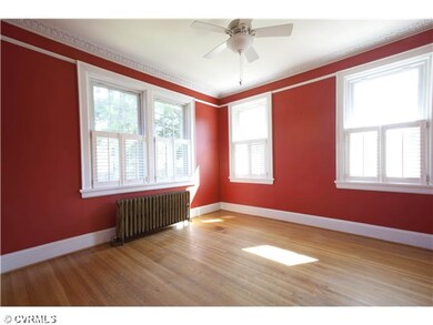 Dining Room - CROWN MODING, PLANTATION SHUTTERS, SUNNY