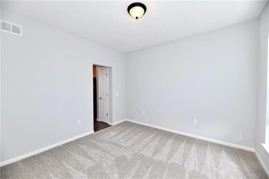 11796 Weathered Edge Dr, Fishers, IN 46037 - photo 6