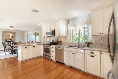 33 High Plain Rd, Andover, MA 01810 - photo 3