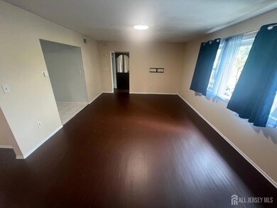 161 Evergreen Rd unit 6B, Edison, NJ 08837 - photo 2