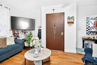 1459 Rosedale Ave unit 4, Bronx, NY 10460 - photo 6