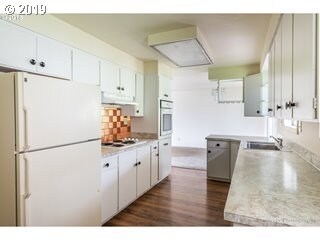 416 W D St, Rainier, OR 97048 - photo 5