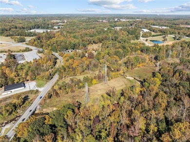 1900-1922 Baker Rd, High Point, NC 27263 - photo 5