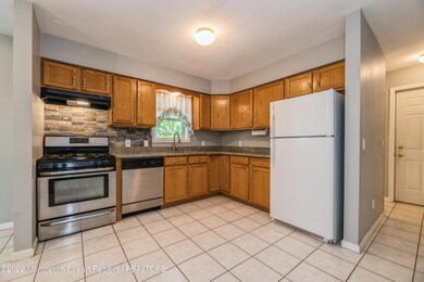 207 Milton Ave, Cliffwood, NJ 07721 - photo 3