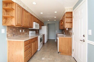 3326 Tori Ln, Longview, WA 98632 - photo 6