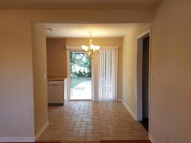 6556 Todd Rd, Jacksonville, FL 32216 - photo 4