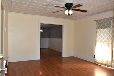 802 Locust St, Alva, OK 73717 - photo 4