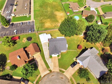 That's it right there, the One with the New Roof i