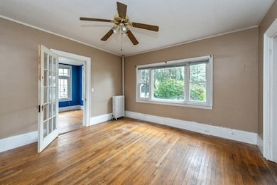 37 Summer St, Woonsocket, RI 02895 - photo 4