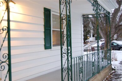 Charming, covered front entry