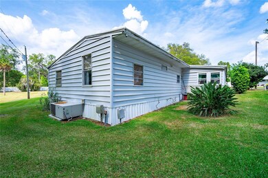 6207 Crestview Ln, Zephyrhills, FL 33542 - photo 6