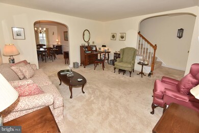 323 Old Trail Rd, Baltimore, MD 21212 - photo 3