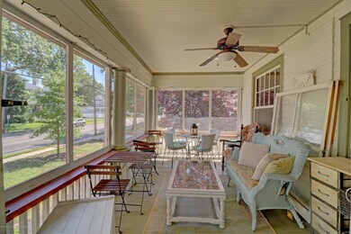 005_Front porch