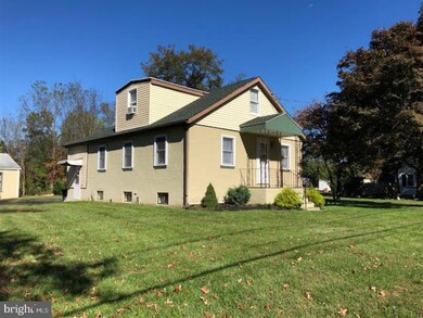 1094 Lexington Dr, Woodbury, NJ 08096 - photo 2