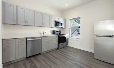 1719 Westheimer Rd unit D, Houston, TX 77098 - photo 7