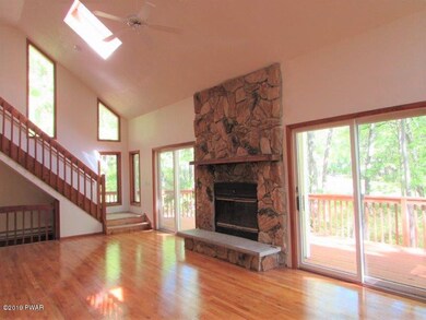 802 Round up Ct, Hawley, PA 18428 - photo 7