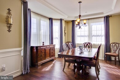 5935 Hunter Crest Rd, Woodbridge, VA 22193 - photo 6