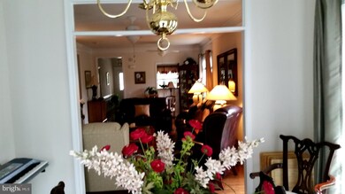 8406 Mountain Larkspur Dr, Lorton, VA 22079 - photo 5